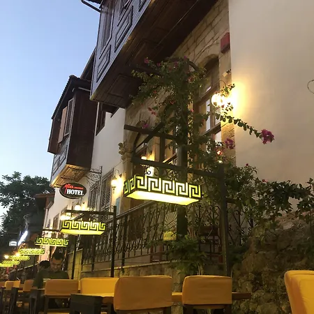 فندق Mia