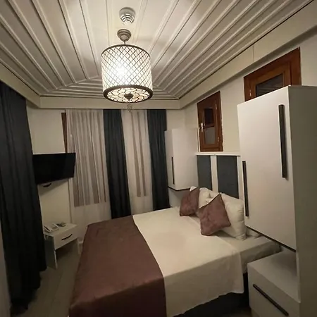 Hotel Mia 3*