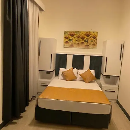 Mia Hotel 3*